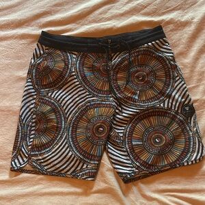 Vissla Skeleton Coast board shorts size 32